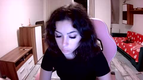 prettyjulliette online show from September 23, 6:39 pm