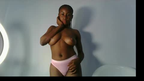 evelyn online show from October 13, 3:25 pm