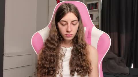 Sophie  next stream will be at Monday  i will wait you guys  online show from June 22, 5:26 am