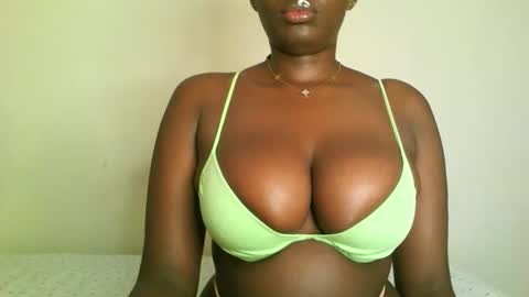 prettyvishy online show from February 15, 7:51 am