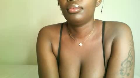 prettyvishy online show from November 19, 5:40 am