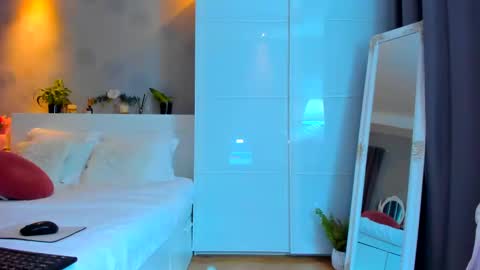 Haziel -  online show from December 13, 3:11 pm