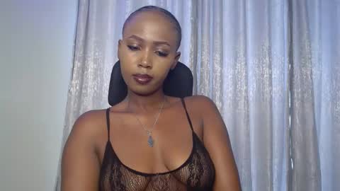 Snapshot of princess_princessa chatting on January 17, 7:41 am princess_princessa online show from January 17, 7:41 am