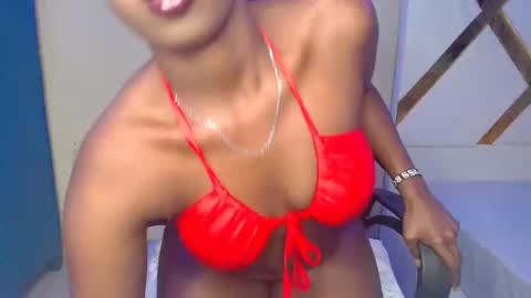 Snapshot of princess_princessa chatting on February 9, 9:26 am princess_princessa online show from February 9, 9:26 am