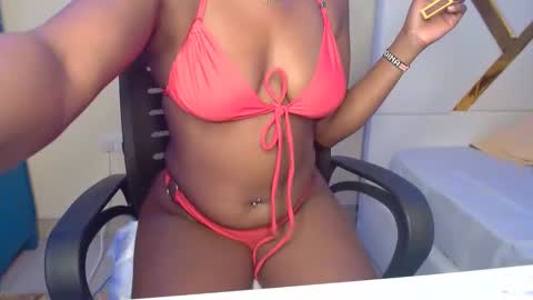 Snapshot of princess_princessa chatting on February 9, 9:28 pm princess_princessa online show from February 9, 9:28 pm