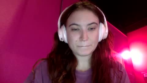 Annie Violet online show from September 22, 9:35 pm