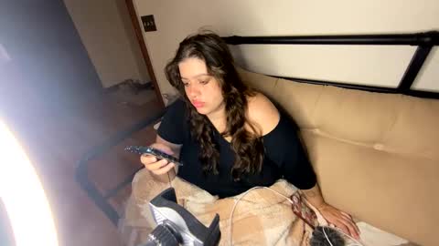 princessviccxo online show from May 13, 5:46 am