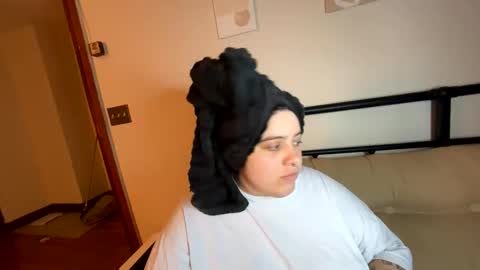 princessviccxo online show from May 11, 3:52 am
