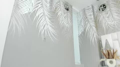   online show from March 3, 11:27 am