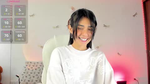 princessluna_14 online show from October 11, 8:22 pm