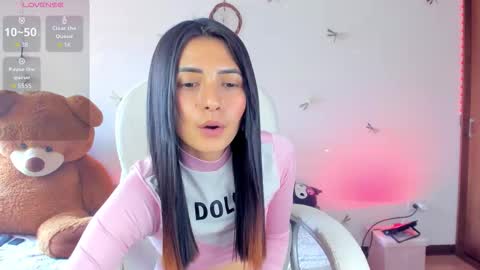 princessluna_14 online show from September 24, 8:41 pm