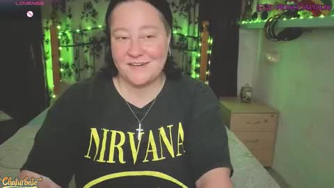 Lux Alot Luxi online show from March 4, 8:15 pm