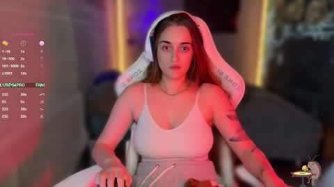 Queen of Pain online show from November 12, 1:53 pm