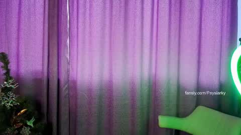 LUCY -----    online show from December 26, 7:35 am