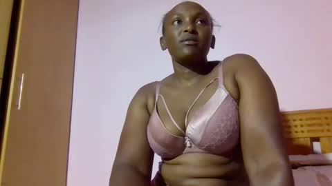 puresweetness20 online show from April 17, 3:58 pm