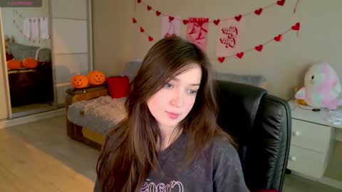 Bella online show from November 7, 6:19 am