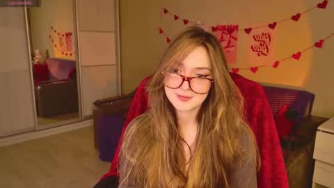 Bella online show from December 18, 5:56 am