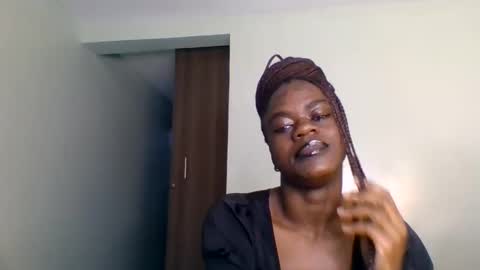 purple_honey1 online show from May 4, 1:26 pm