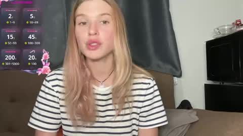 Lina online show from May 14, 10:37 pm