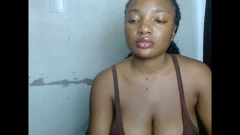 pussyxwetx online show from July 28, 10:31 pm
