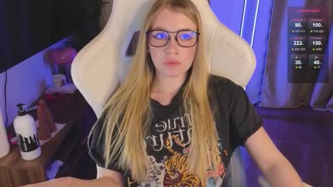 pwzx online show from March 7, 4:25 pm