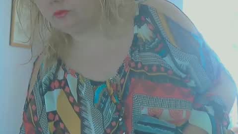 Snapshot of queen_jane8 chatting on February 13, 8:59 am queen_jane8 online show from February 13, 8:59 am