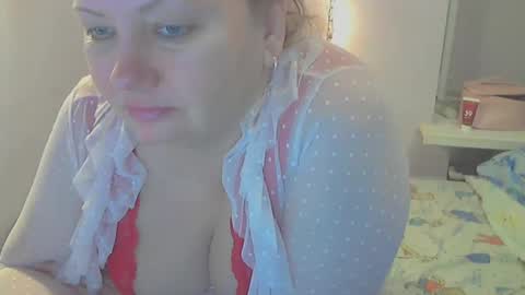 Snapshot of queen_jane8 chatting on December 15, 6:26 pm queen_jane8 online show from December 15, 6:26 pm
