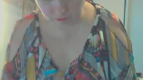 Snapshot of queen_jane8 chatting on December 7, 11:40 am queen_jane8 online show from December 7, 11:40 am