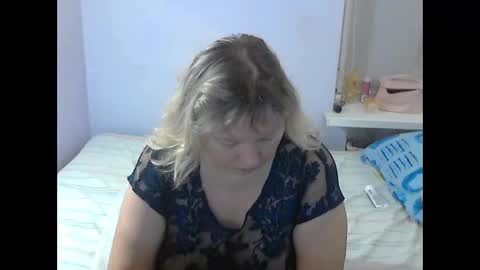 Snapshot of queen_jane8 chatting on October 4, 5:39 pm queen_jane8 online show from October 4, 5:39 pm