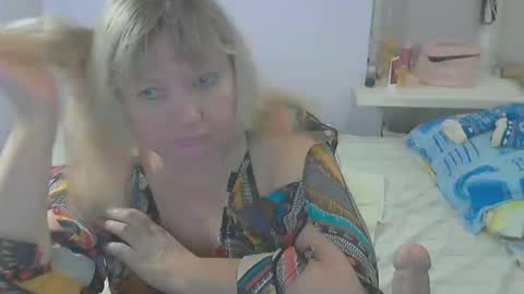 Snapshot of queen_jane8 chatting on October 7, 4:11 pm queen_jane8 online show from October 7, 4:11 pm