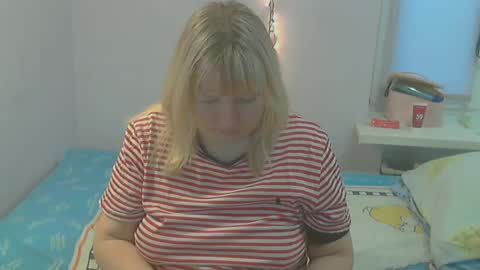 Snapshot of queen_jane8 chatting on January 11, 10:08 am queen_jane8 online show from January 11, 10:08 am