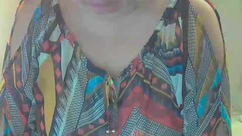 Snapshot of queen_jane8 chatting on January 5, 2:19 pm queen_jane8 online show from January 5, 2:19 pm