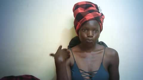queen_joan online show from February 4, 12:44 pm