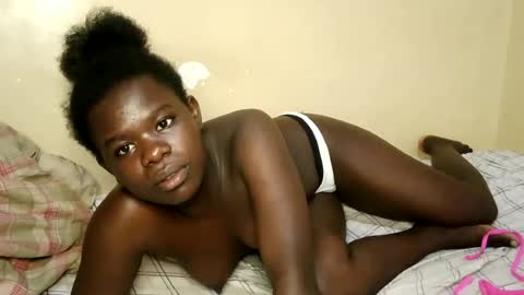 queen_latasha online show from June 23, 5:16 am