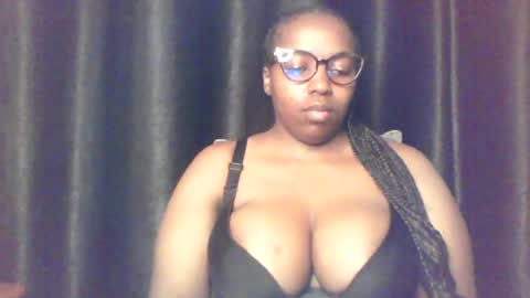 QUEEN online show from June 26, 5:20 am