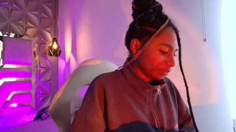   online show from January 31, 7:11 pm