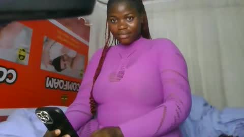 Queen Sara online show from March 22, 1:33 am