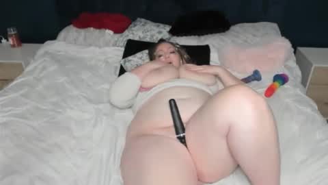 Queenbbw00 online show from February 13, 12:45 am