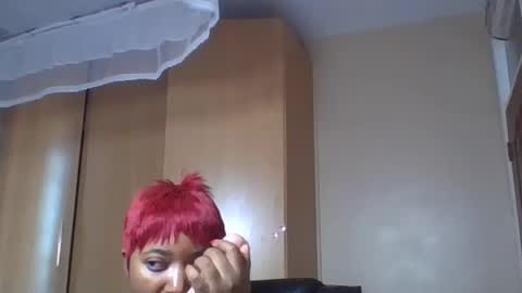Queenbebony2 online show from June 27, 9:10 am