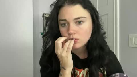 Cassidy online show from December 2, 7:21 am