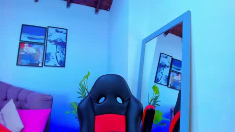 Queen online show from March 4, 6:50 pm