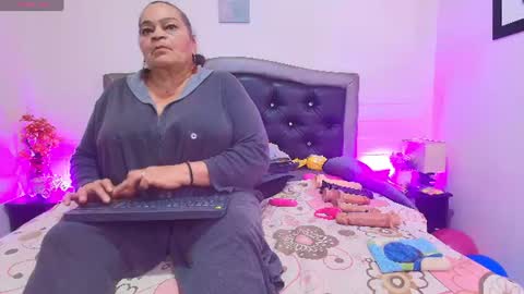 VickyBoobss online show from July 24, 2:20 am