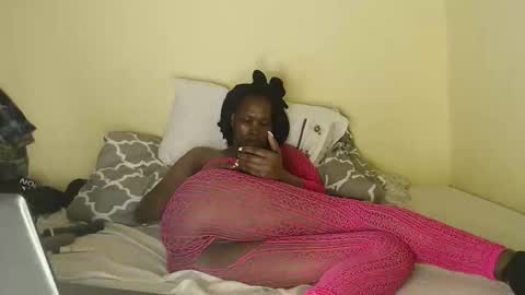 queennikkah254 online show from November 11, 2:07 am