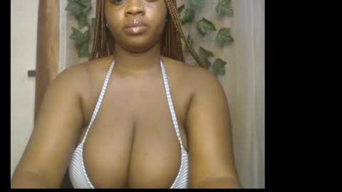 Zoey online show from April 27, 4:48 pm