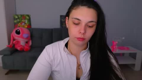 Snapshot of queenofthesense chatting on October 11, 12:19 pm Patricia online show from October 11, 12:19 pm