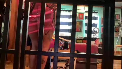 Queen Hilarity online show from February 15, 7:24 pm