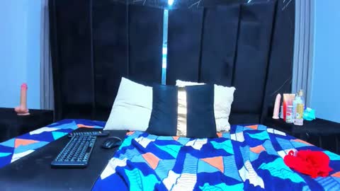 queenstarhyl online show from June 11, 12:32 am