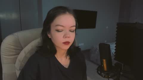 quietluxury online show from February 19, 10:26 am