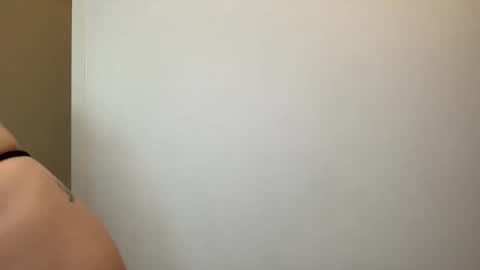 Snapshot of quinnyelena chatting on February 1, 4:00 pm Quinnyelena online show from February 1, 4:00 pm