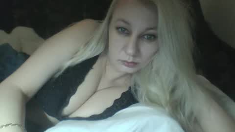 qwertyui online show from May 15, 11:51 pm